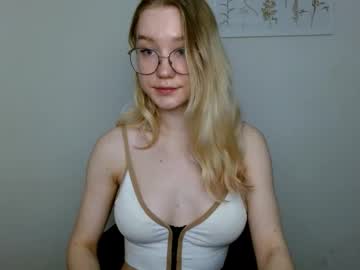 See Abbymoore__ online Now @ camswhore.com