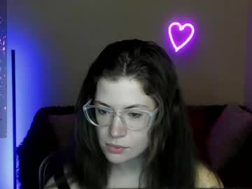See Alicia_folow online Now @ camswhore.com
