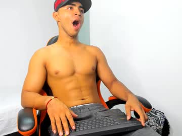 See Andrew_jonhes1 online Now @ camswhore.com