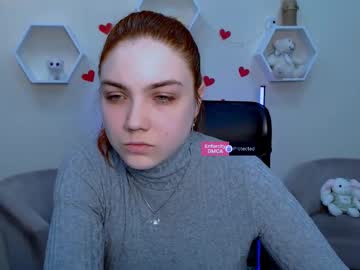 See Aria_top online Now @ camswhore.com