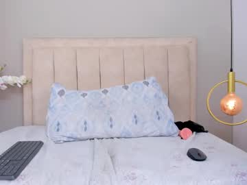 See Ashlye_white online Now @ camswhore.com