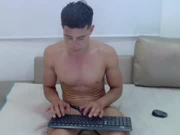See Austinking_23 online Now @ camswhore.com