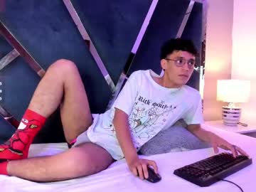 See Axelfoul online Now @ camswhore.com
