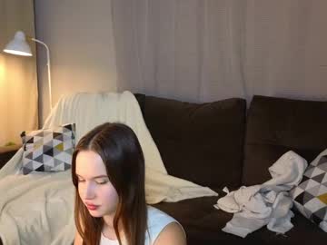 See Cutiee_alice online Now @ camswhore.com