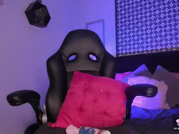 See Gigi_strawberry online Now @ camswhore.com