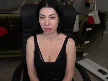 See Holyynun_ online Now @ camswhore.com