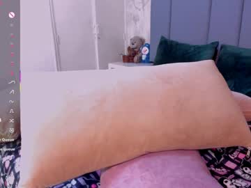 See Julianamiller online Now @ camswhore.com