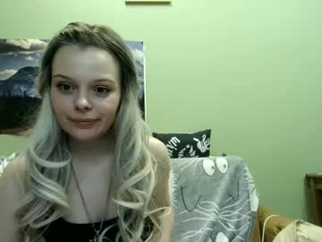 See Kira_zx online Now @ camswhore.com