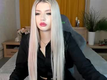 See Kisawest online Now @ camswhore.com