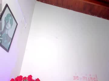 See Kiut_tiffani online Now @ camswhore.com