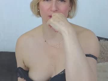 See Lady_murenza online Now @ camswhore.com