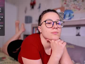 See Laratacker online Now @ camswhore.com