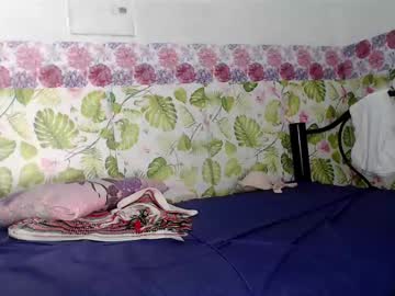 See Liliva18gina online Now @ camswhore.com
