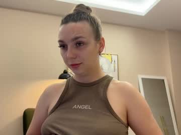See Lucky_foryou_baby online Now @ camswhore.com