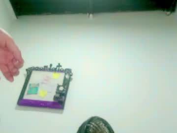 See Petiteivoryqueen online Now @ camswhore.com