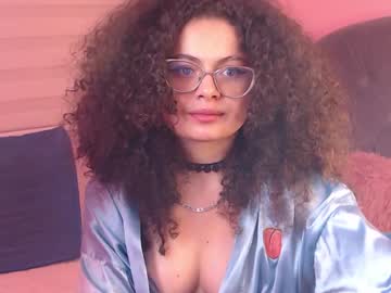 See Susan_bluee online Now @ camswhore.com