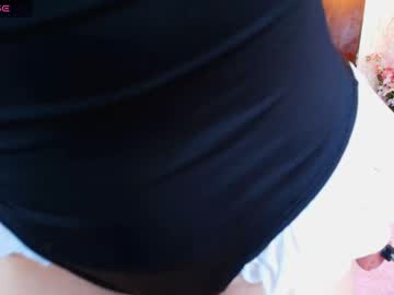 See Venuss_11 online Now @ camswhore.com