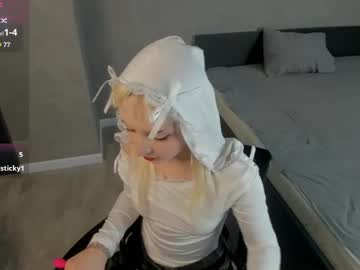See Xarnidoll_ online Now @ camswhore.com