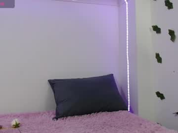 See Zoe_velvet online Now @ camswhore.com